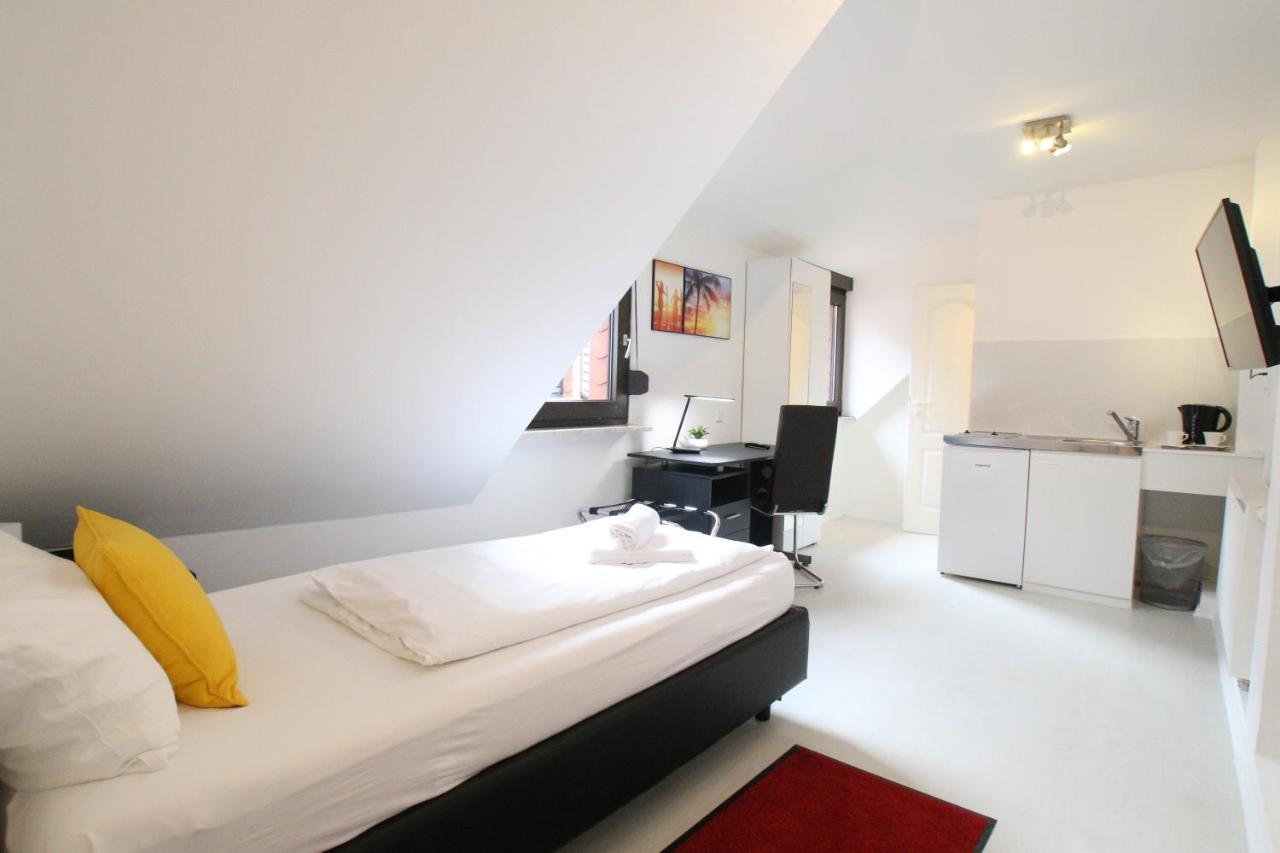 Gaestehaus Kronenstrasse Schwetzingen Buitenkant foto